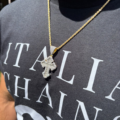 925 Sterling Silver Gothic Cross With Moissanite - Medium