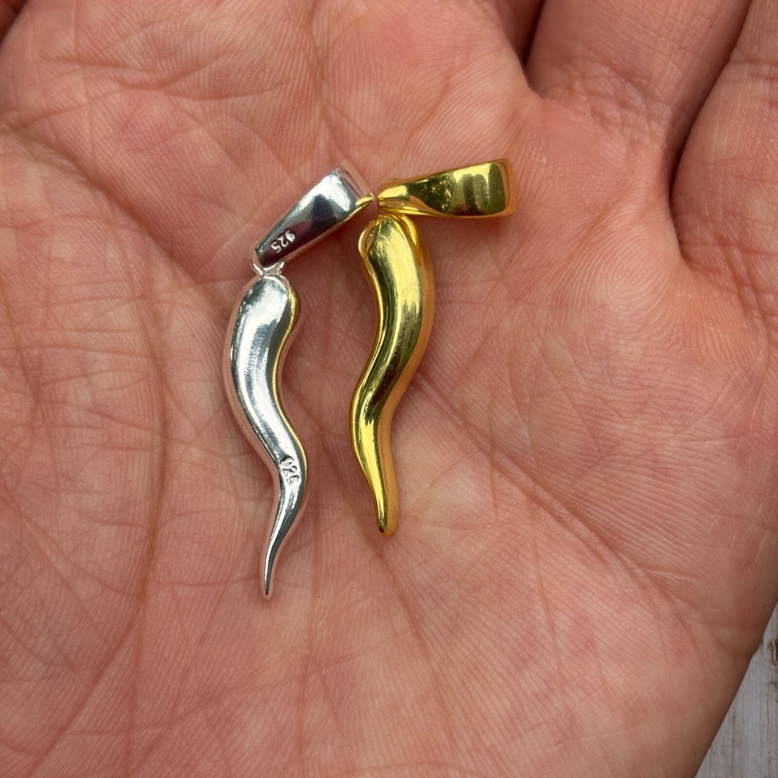 925 Sterling Silver Italian Horn Pendant