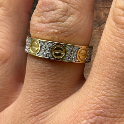 925 Sterling Silver Love Ring With Moissanite