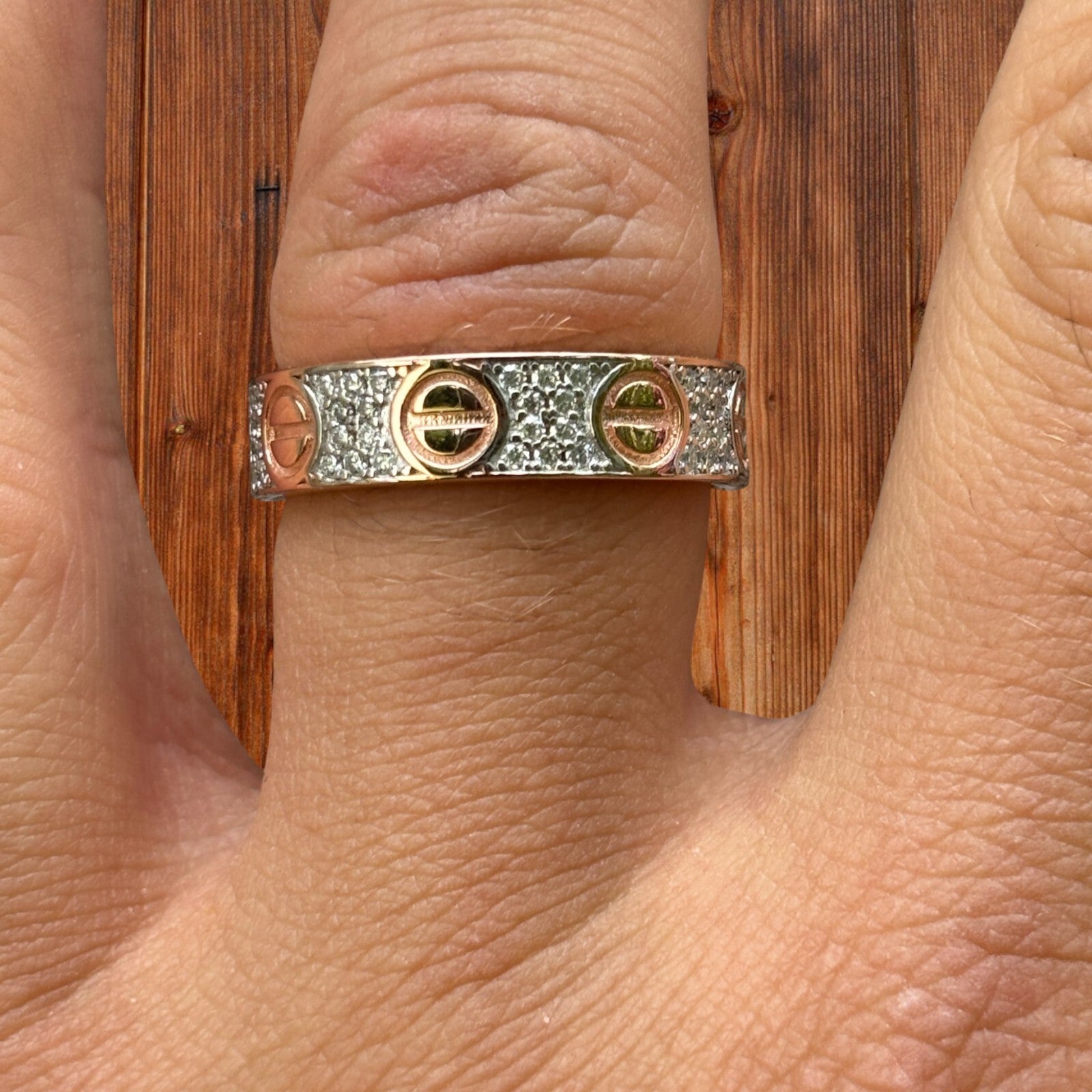 925 Sterling Silver Love Ring With Moissanite