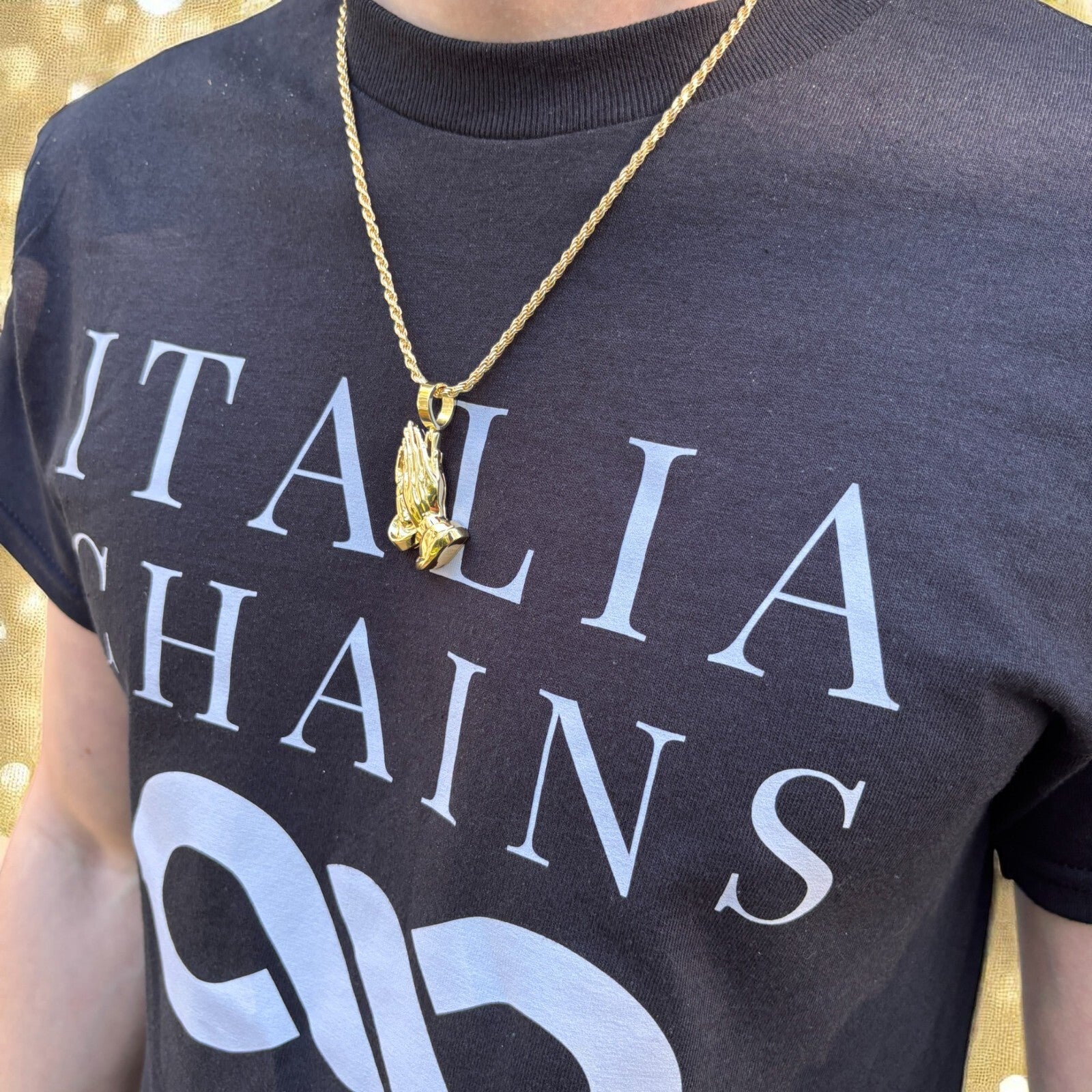 925 Sterling Silver Praying Hands Pendant - Medium