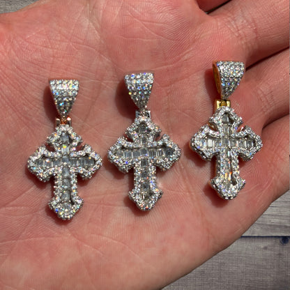 925 Sterling Silver Gothic Cross With Moissanite - Small