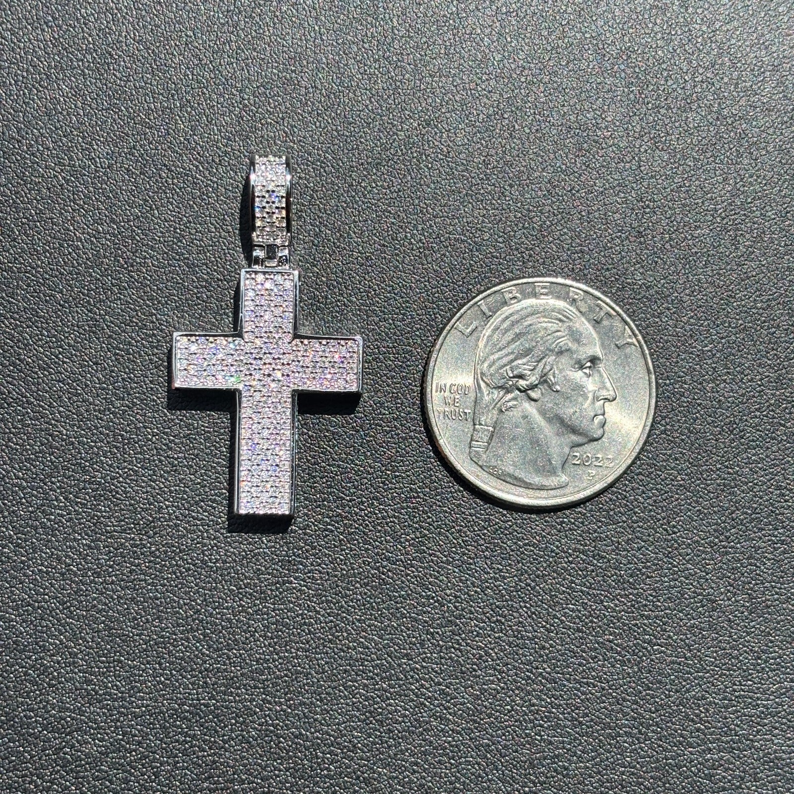 925 Sterling Silver 3D Cross Pendant With Moissanite - Small