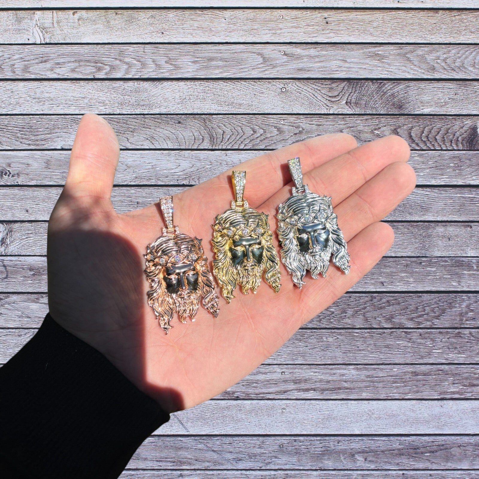 925 Sterling Silver Jesus Pendant With Moissanite - Small