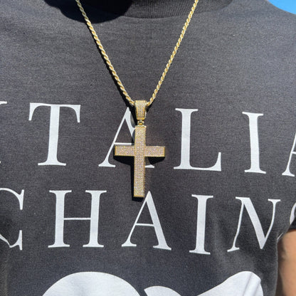 925 Sterling Silver Iced Out Cross Pendant With Moissanite