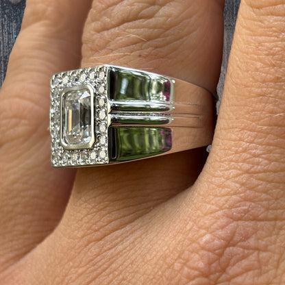 925 Sterling Silver Emerald Cut Ring With Moissanite