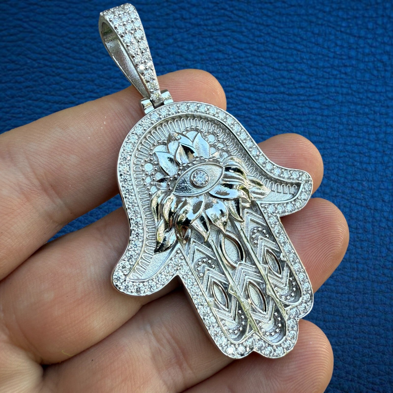 925 Sterling Silver Hamsa Hand Pendant With Moissanite - Large