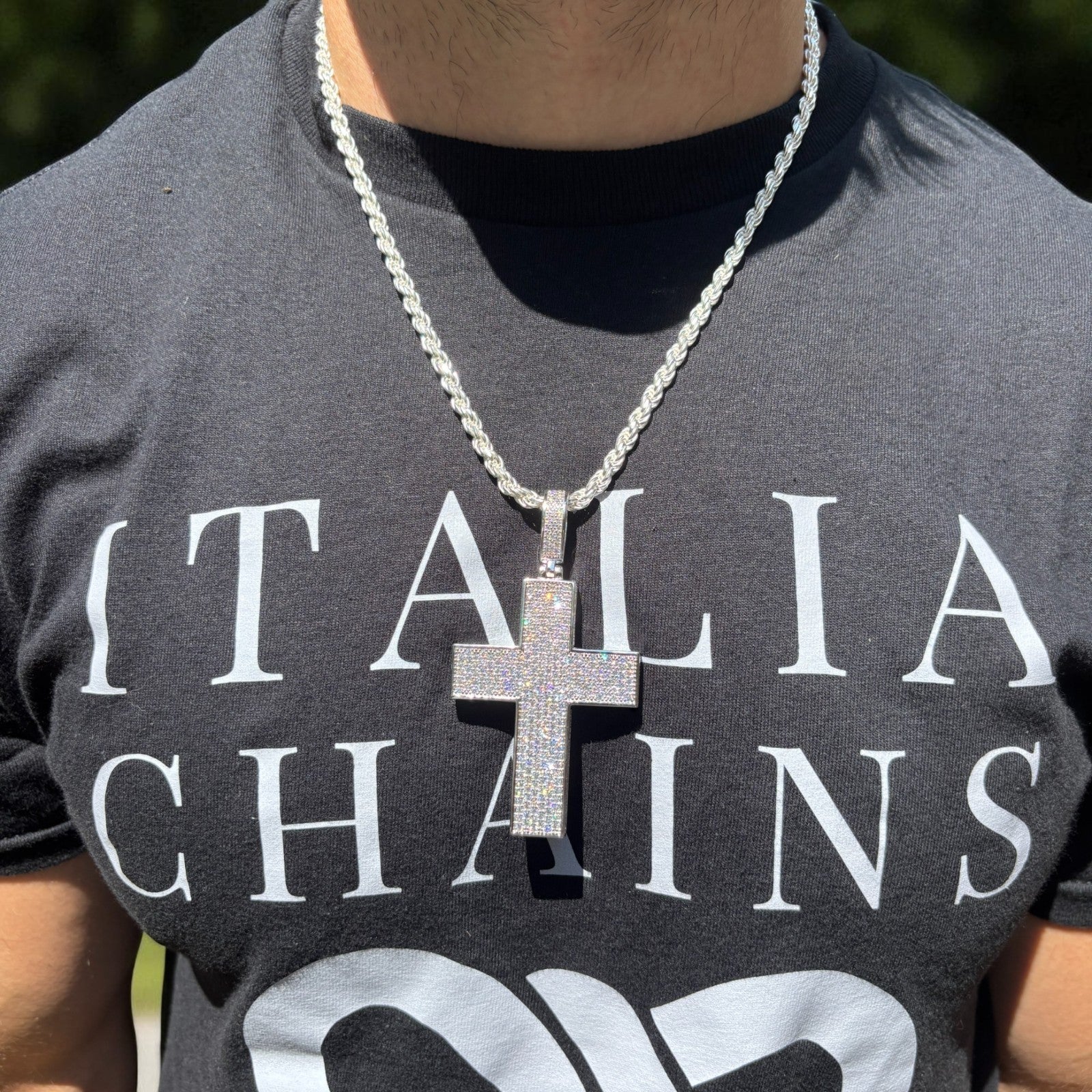 925 Sterling Silver 3D Cross Pendant With Moissanite - Large