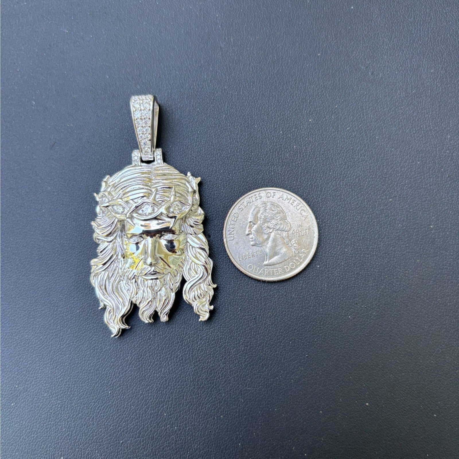 925 Sterling Silver Jesus Pendant With Moissanite - Medium