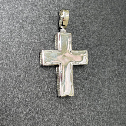 925 Sterling Silver 3D Cross Pendant With Moissanite - Medium