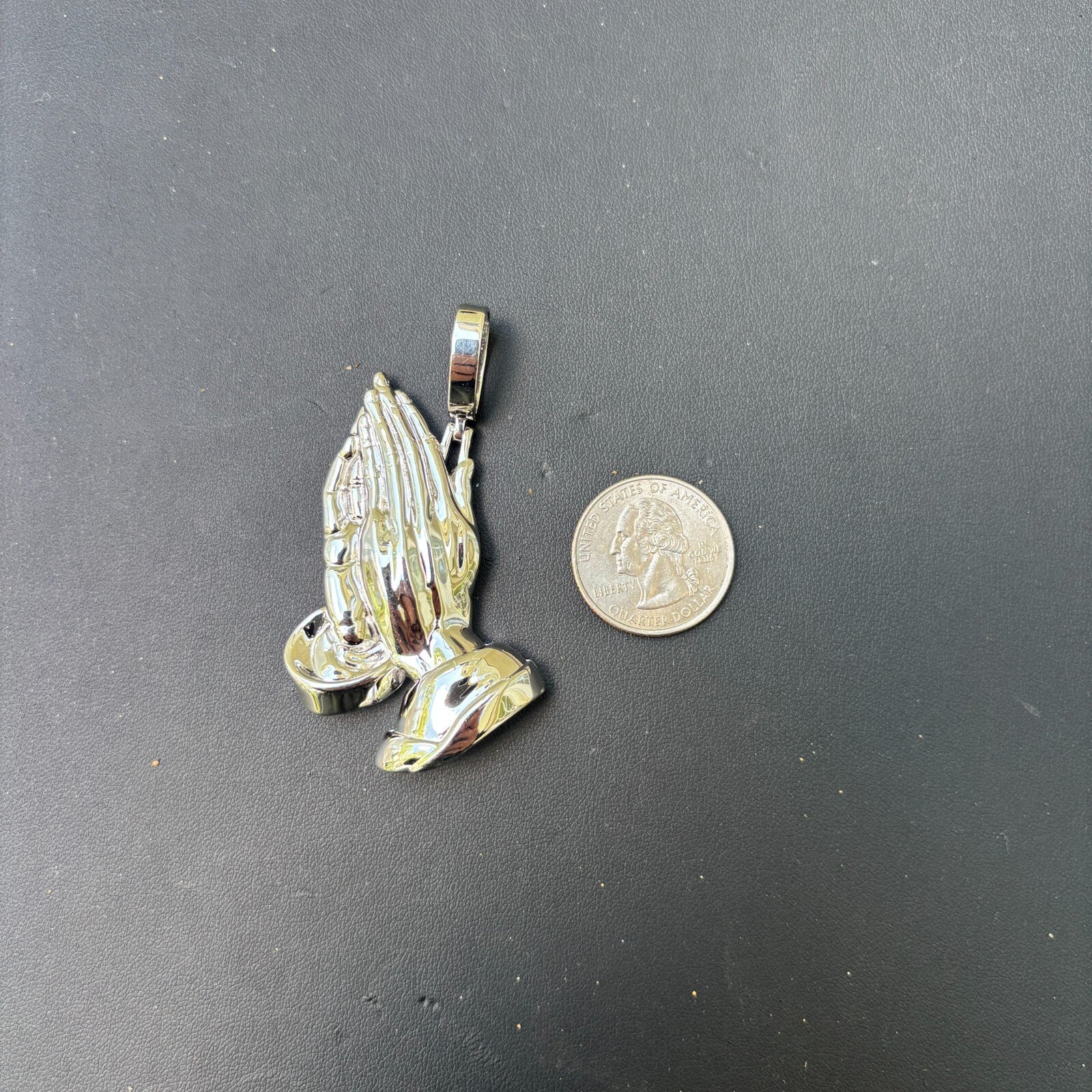 925 Sterling Silver Praying Hands Pendant - Large