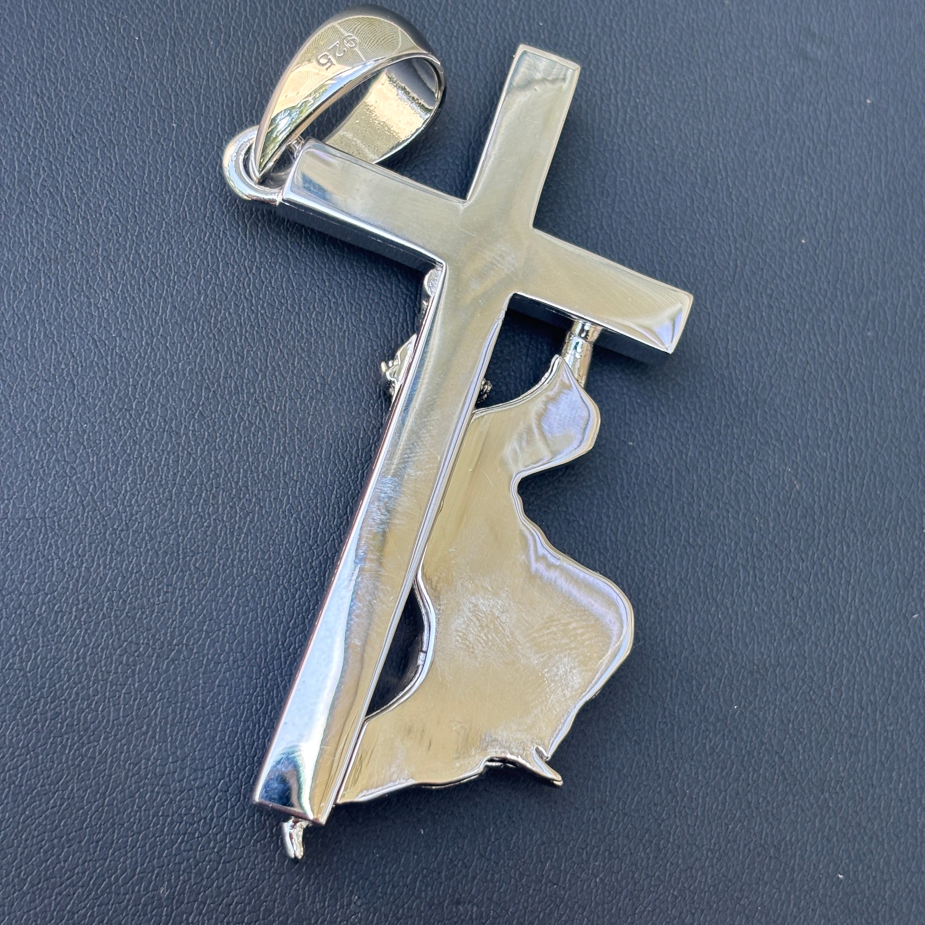 925 Sterling Silver Jesus Carrying Cross Pendant - Large