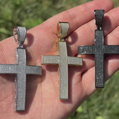 925 Sterling Silver Iced Out Cross Pendant With Moissanite