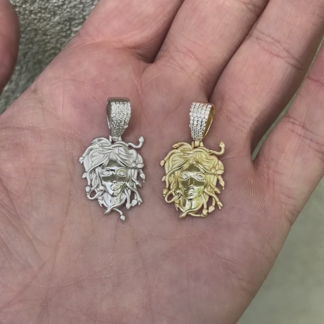 925 Sterling Silver Medusa Head Pendant With Moissanite - Small